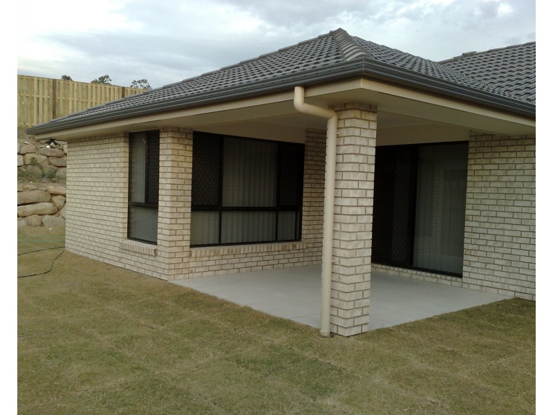 14 Faraday Crescent, Pacific Pines QLD 4211