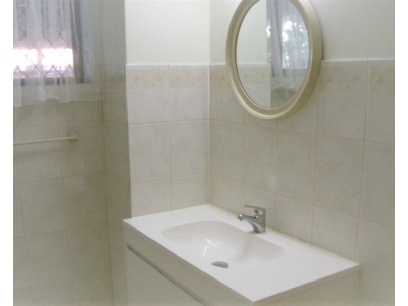 2/28a Marine Parade, Southport QLD 4215