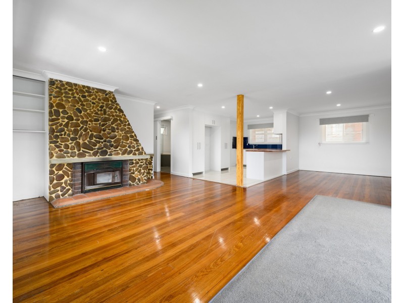 45 Brolga Avenue, Southport QLD 4215