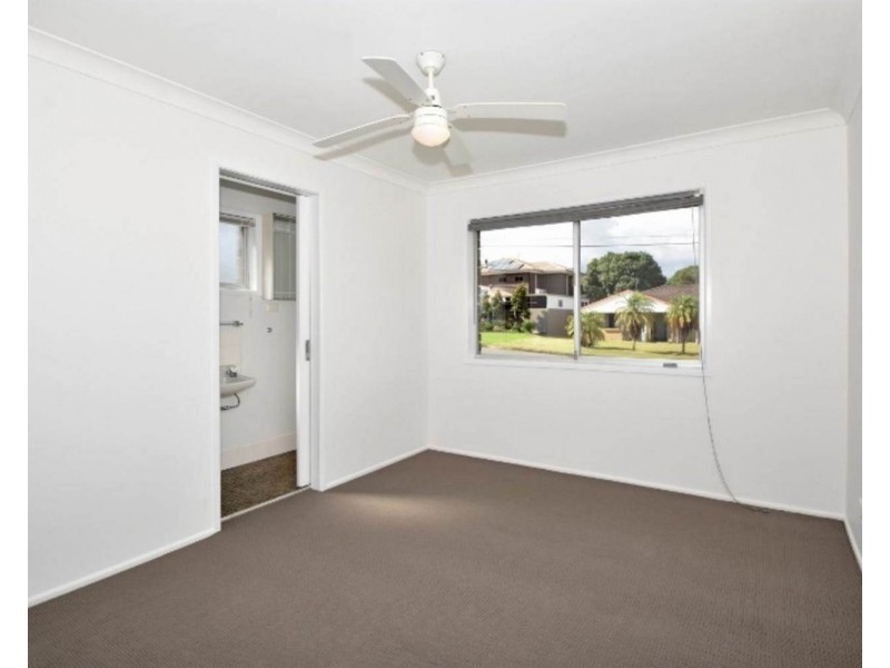 3 Petra Street, Southport QLD 4215