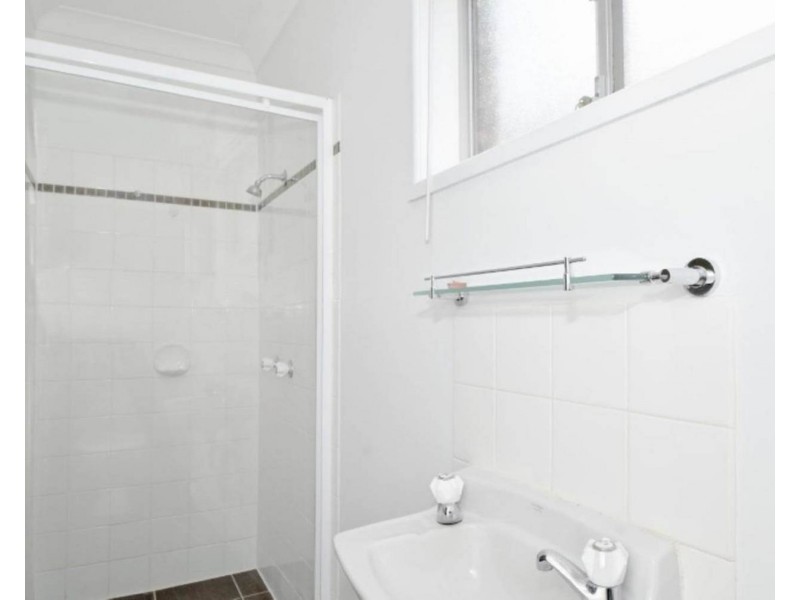 3 Petra Street, Southport QLD 4215