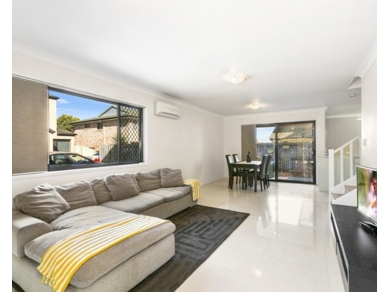 3/88 Pohlman Street, Southport QLD 4215