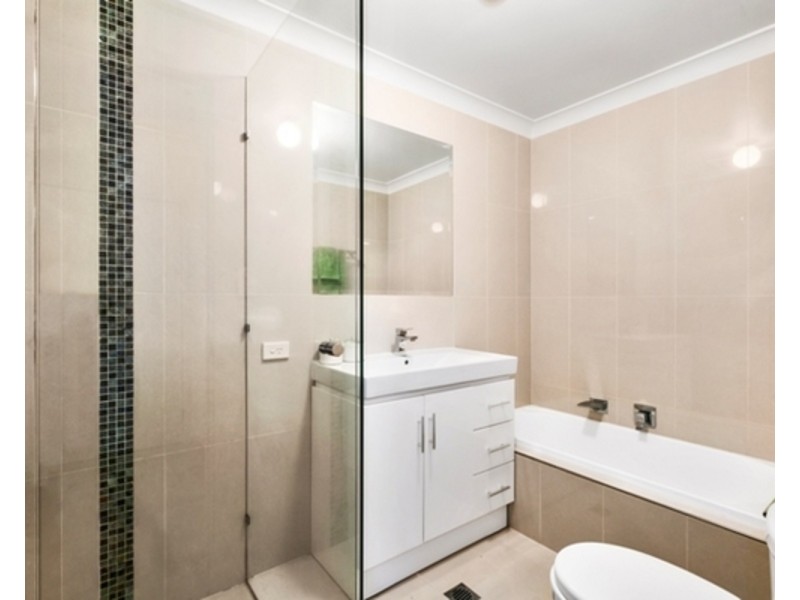 3/88 Pohlman Street, Southport QLD 4215