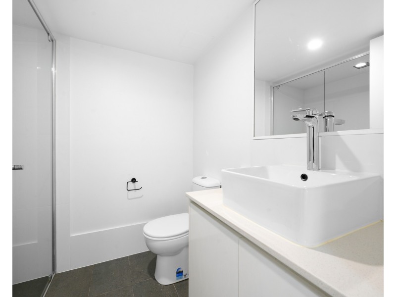 3/27 Chester Terrace, Southport QLD 4215