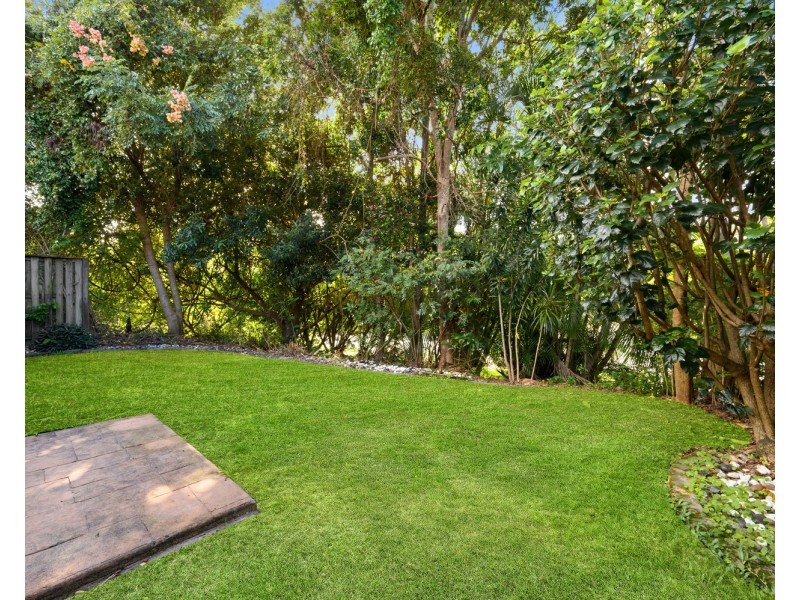 2/20 Golden Palms Court, Ashmore QLD 4214