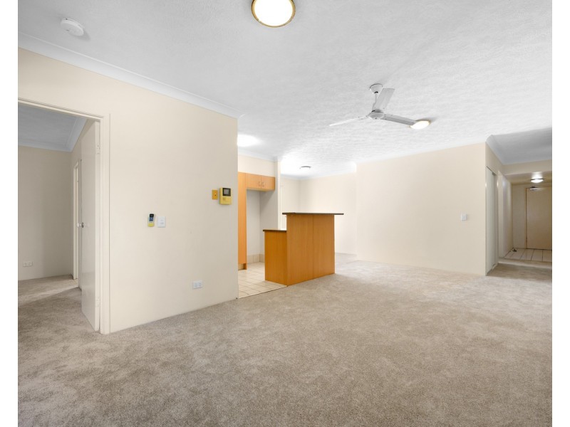 7/52 Queen Street, Southport QLD 4215