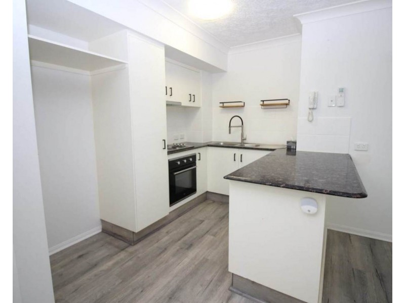 27/61 North Street, Southport QLD 4215