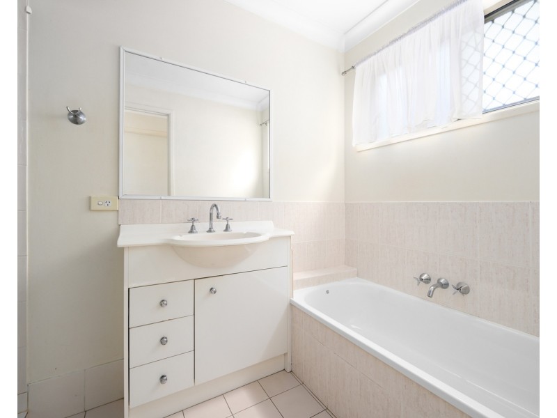 7/20 Golden Palms Court, Ashmore QLD 4214