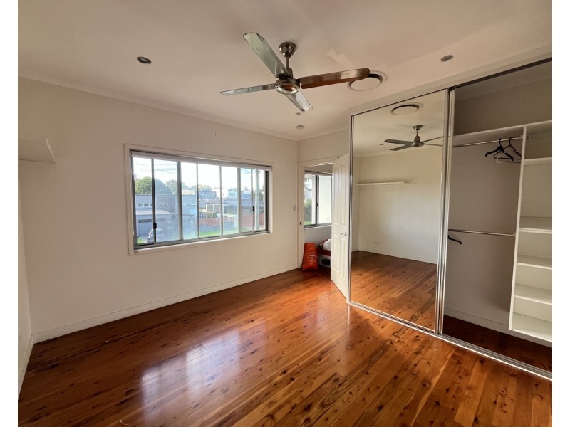 22  Skiff Street, Southport QLD 4215