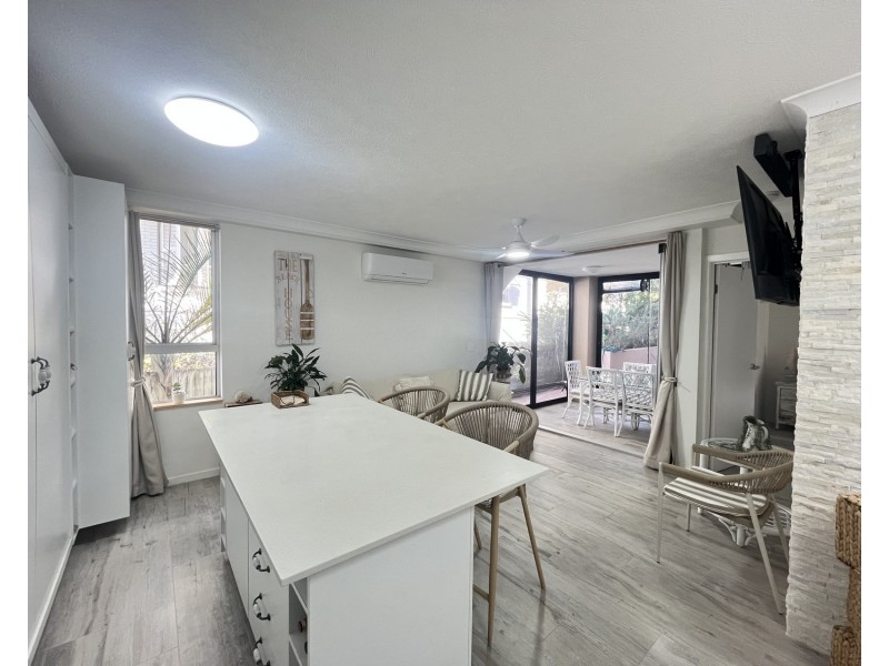 5/130 Marine Parade, Southport QLD 4215