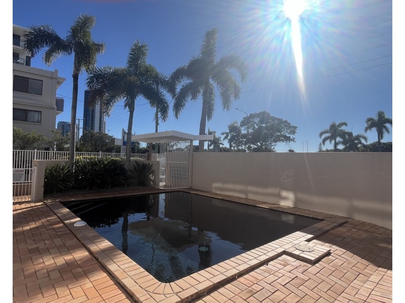 5/130 Marine Parade, Southport QLD 4215