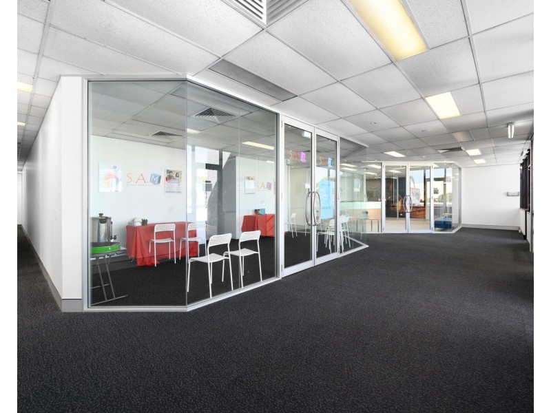 2072 Logan Road, Upper Mount Gravatt QLD 4122