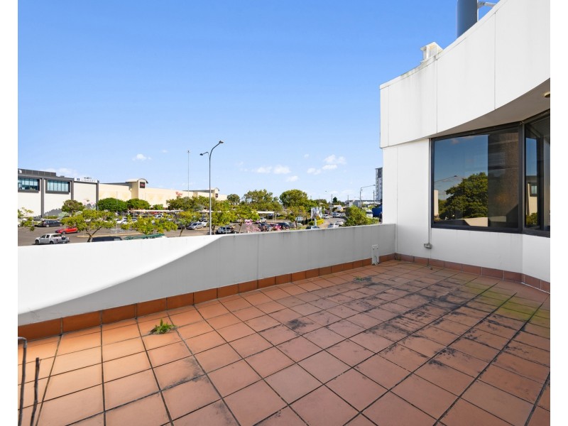 2072 Logan Road, Upper Mount Gravatt QLD 4122
