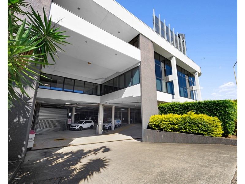 2072 Logan Road, Upper Mount Gravatt QLD 4122