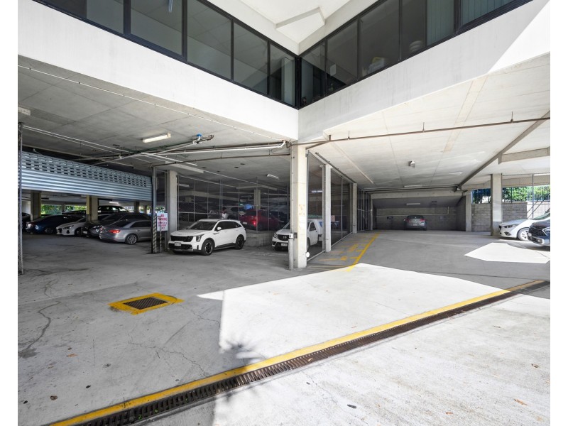 2072 Logan Road, Upper Mount Gravatt QLD 4122