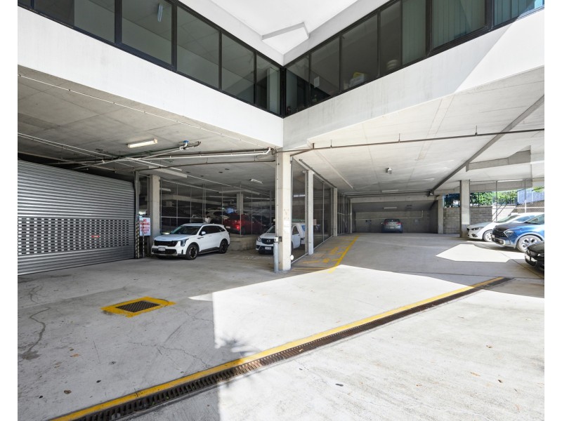 2072 Logan Road, Upper Mount Gravatt QLD 4122