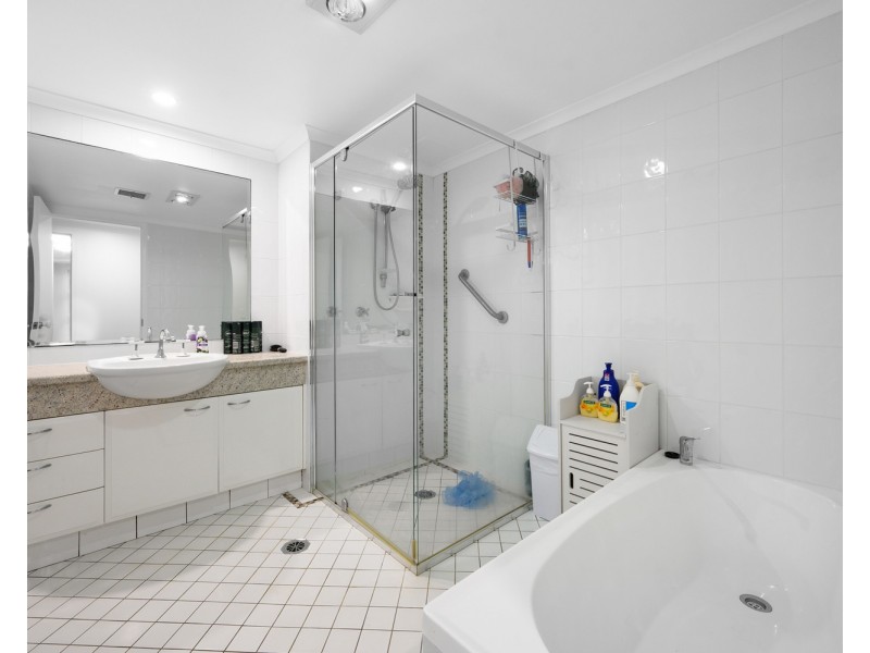 28/75-77 Morala Avenue, Runaway Bay QLD 4216