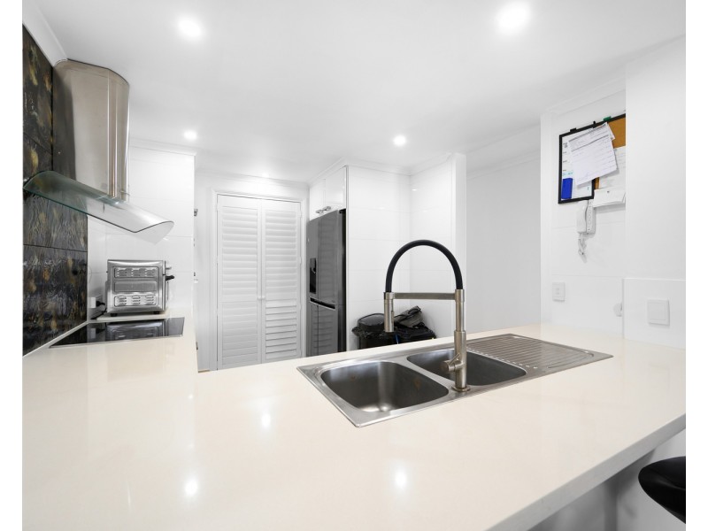 28/75-77 Morala Avenue, Runaway Bay QLD 4216