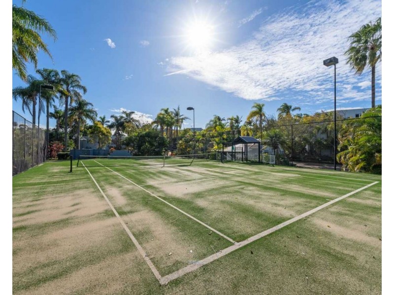 28/75-77 Morala Avenue, Runaway Bay QLD 4216