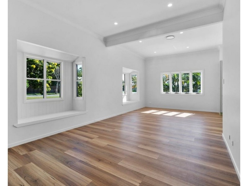 23 Brooke Avenue, Southport QLD 4215