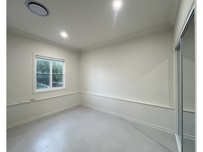 23 Brooke Avenue, Southport QLD 4215