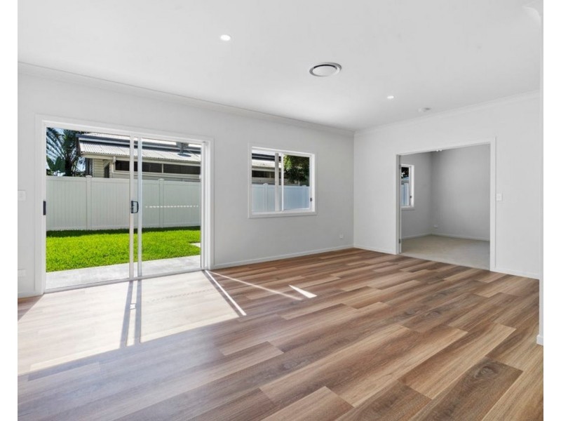 23 Brooke Avenue, Southport QLD 4215