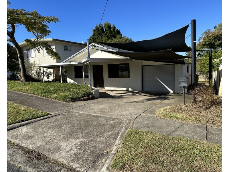 5 Kuranga Avenue, Southport QLD 4215