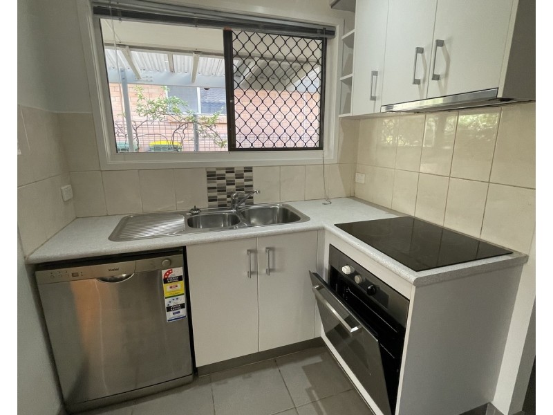5 Kuranga Avenue, Southport QLD 4215