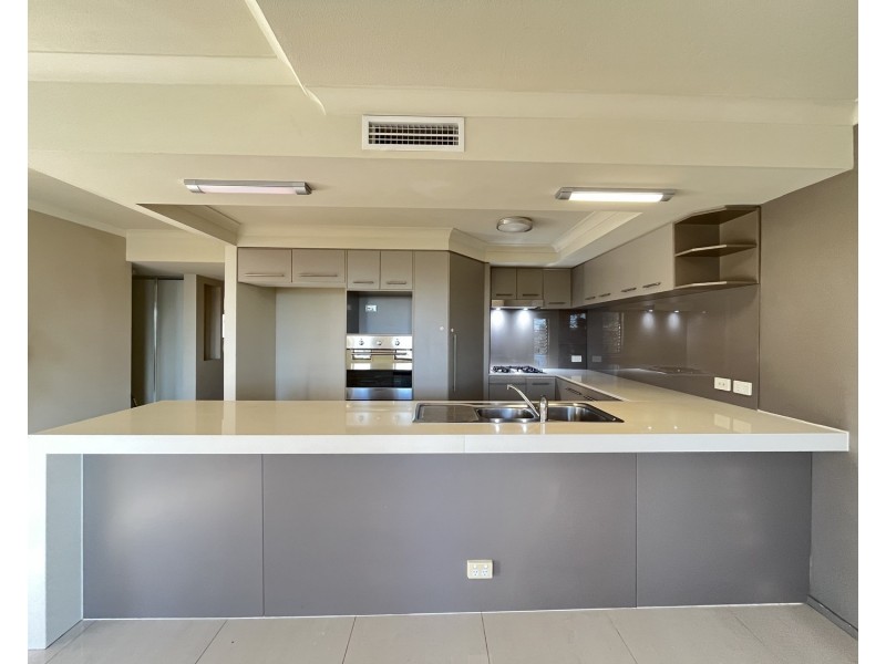 6/20 Lawson Street, Southport QLD 4215