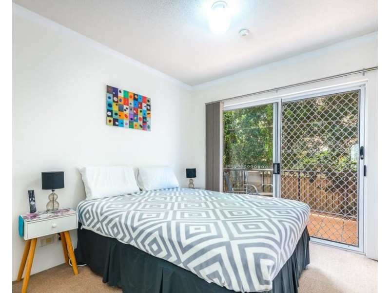 7A/220 Marine Parade, Southport QLD 4215