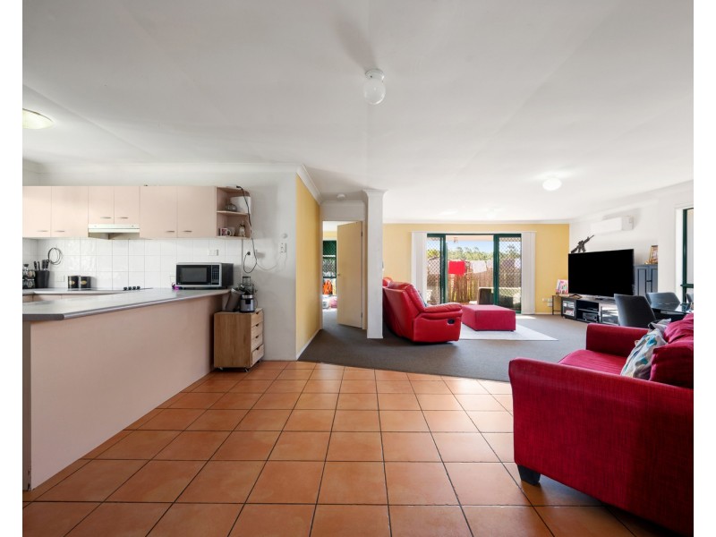 16 Harrow Place, Arundel QLD 4214