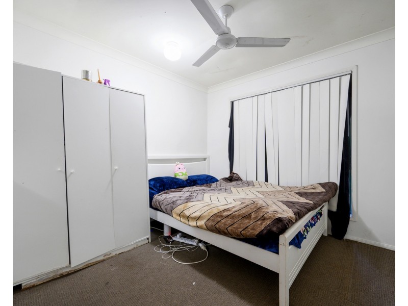 16 Harrow Place, Arundel QLD 4214