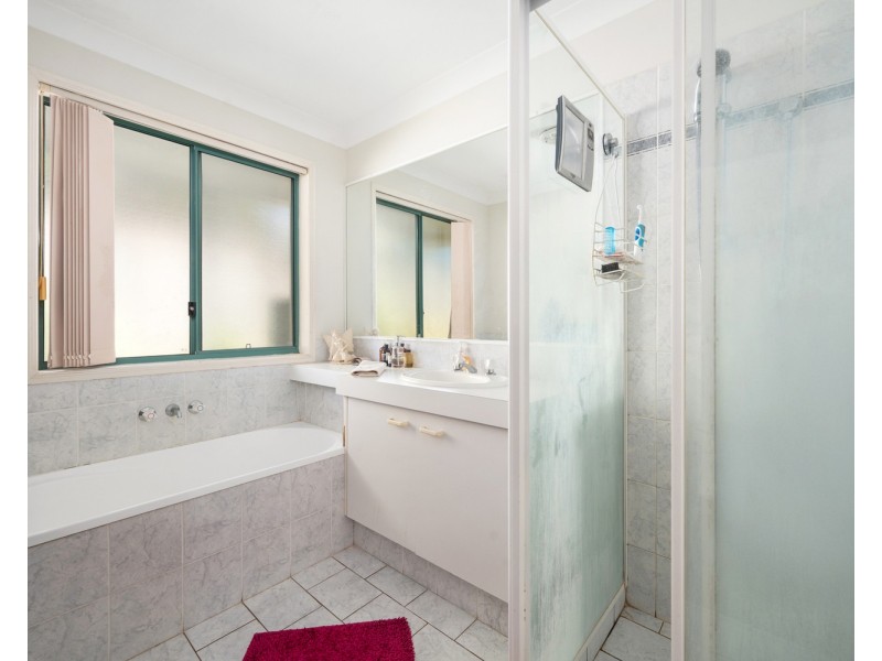 19 Glastonbury Drive, Mudgeeraba QLD 4213