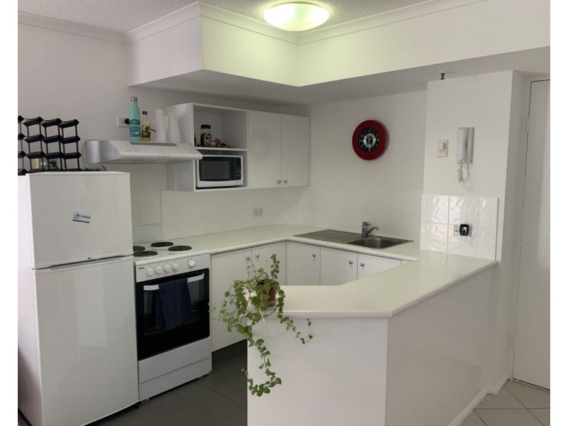 18/452 Marine Parade, Biggera Waters QLD 4216