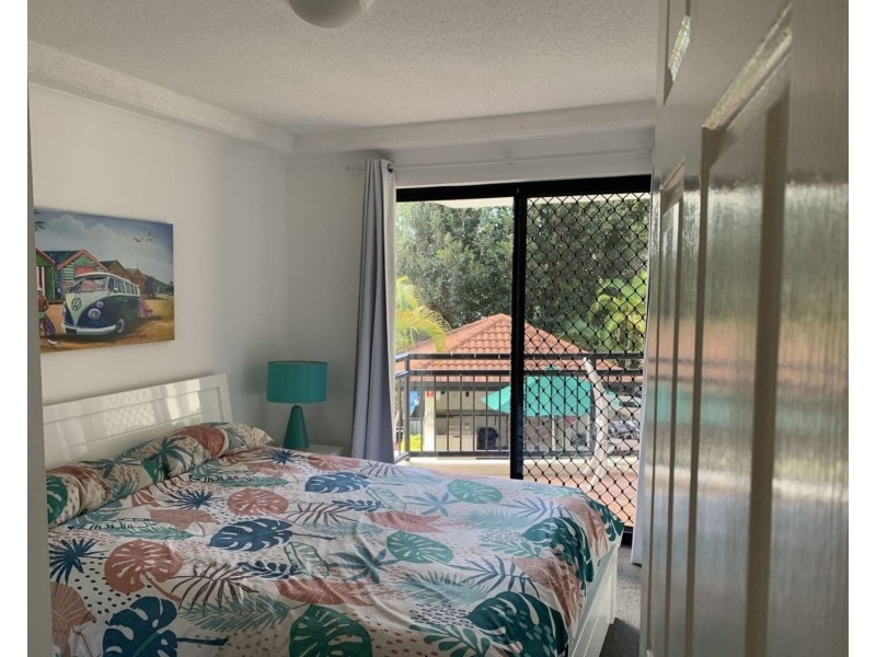 18/452 Marine Parade, Biggera Waters QLD 4216