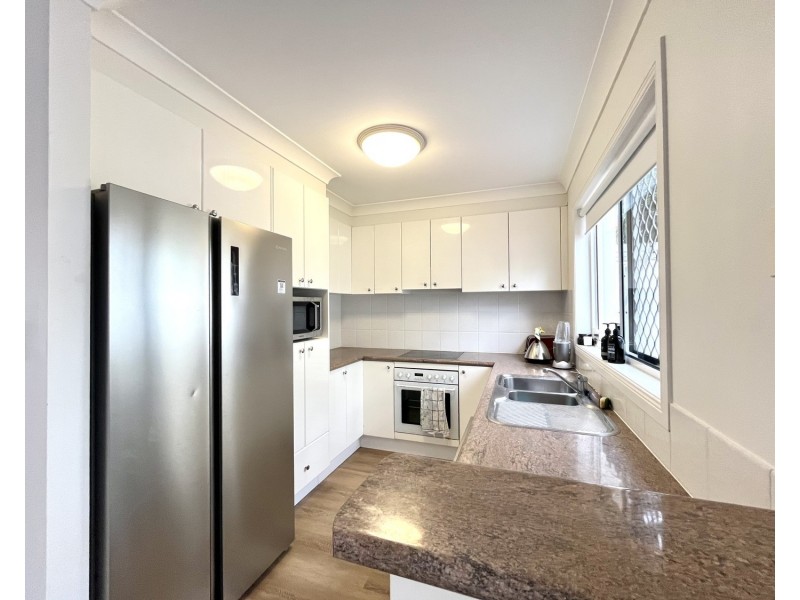 100 Cotlew Street East, Southport QLD 4215