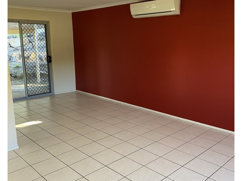 79 Wardoo Street, Southport QLD 4215