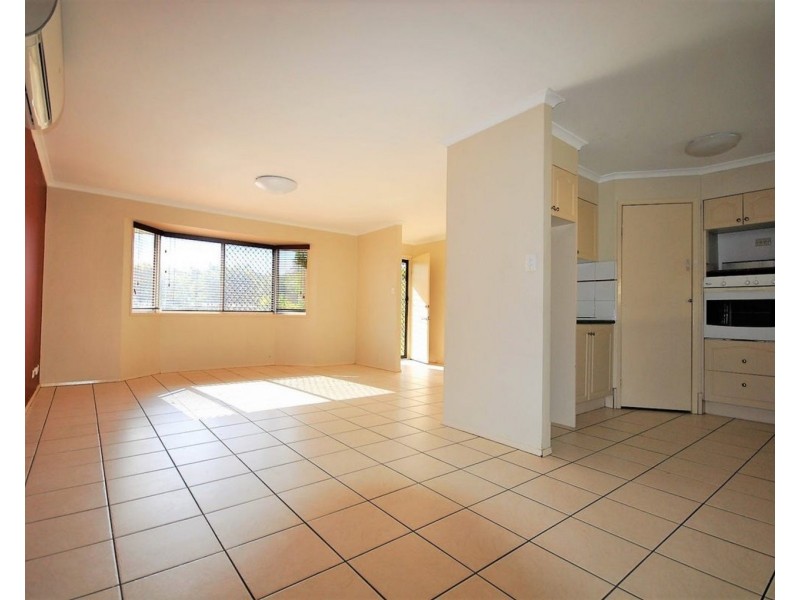 79 Wardoo Street, Southport QLD 4215