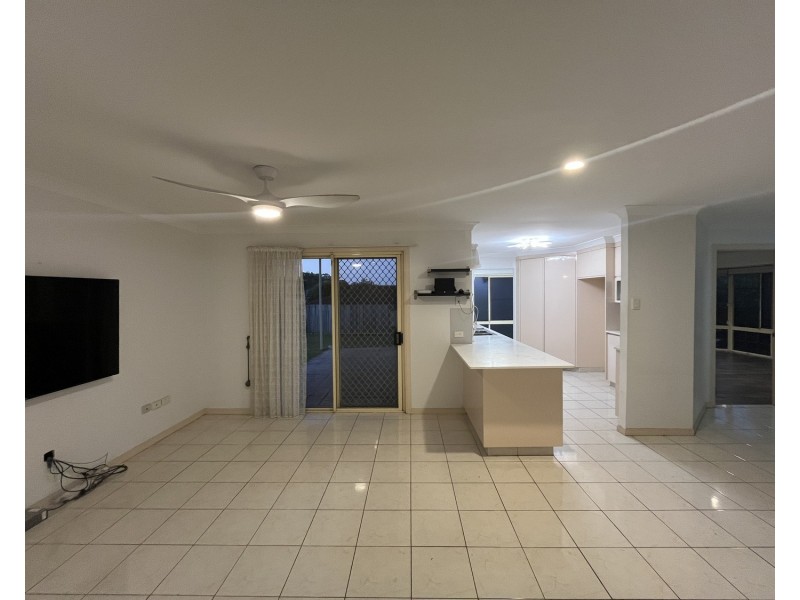7 Cherry Hill Crescent, Parkwood QLD 4214