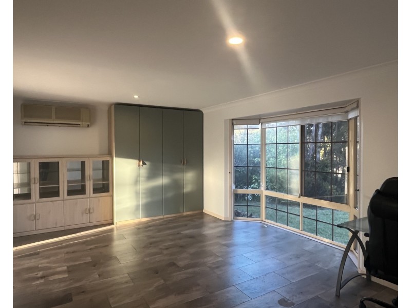 7 Cherry Hill Crescent, Parkwood QLD 4214