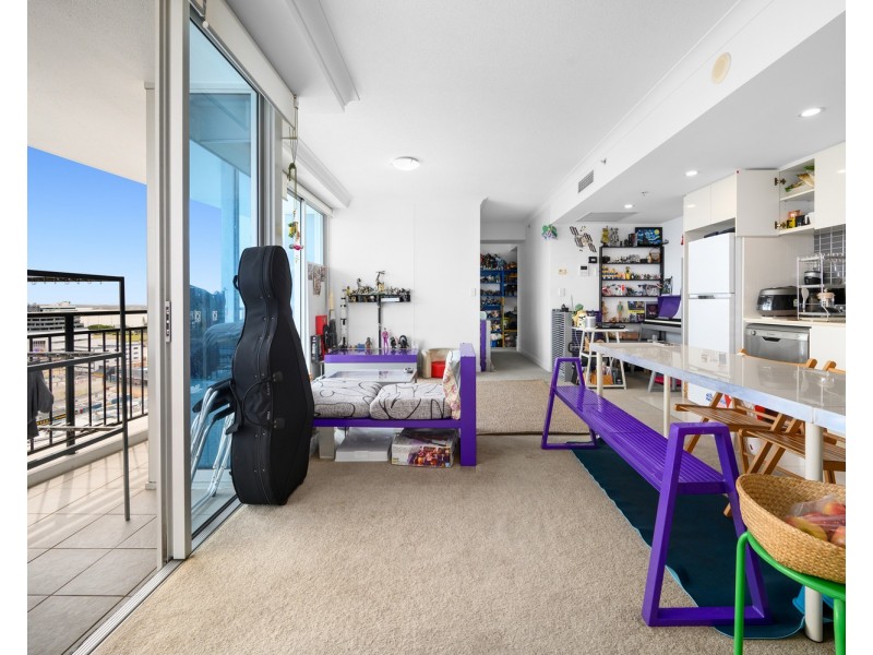 21109/5 Lawson Street, Southport QLD 4215