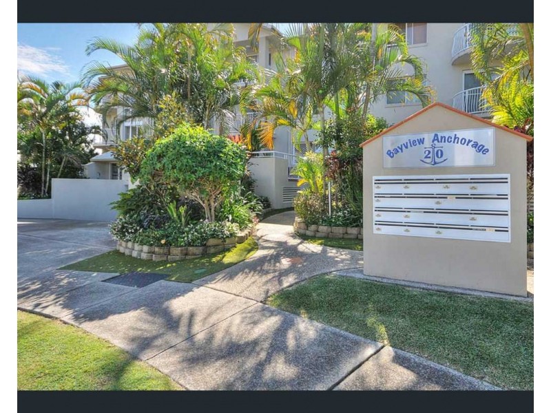 8/20 Canal Avenue, Runaway Bay QLD 4216