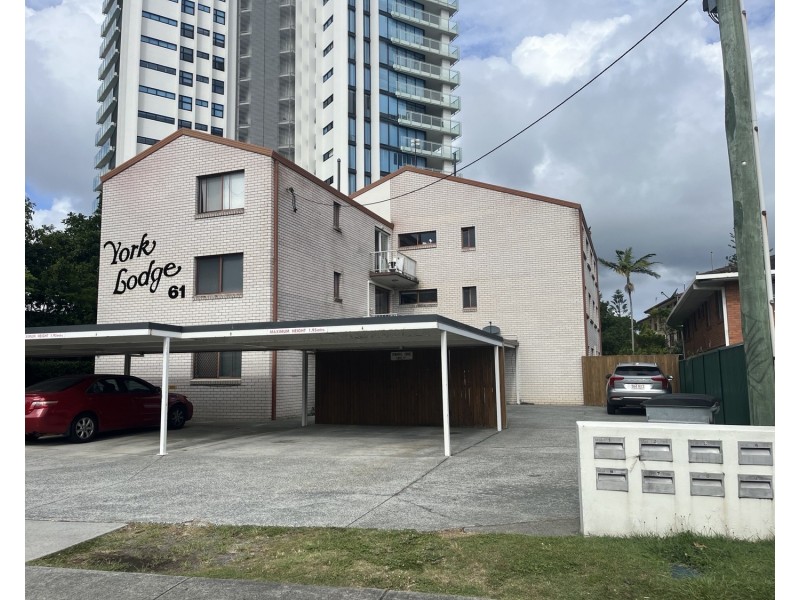 4/61 Frank Street, Labrador QLD 4215