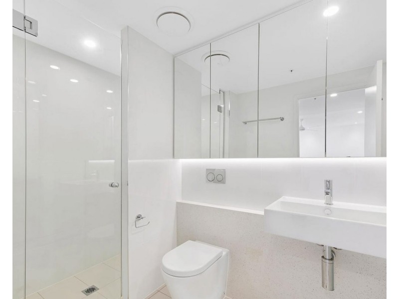 804/388 Marine Parade, Labrador QLD 4215