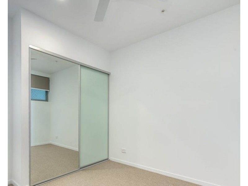 804/388 Marine Parade, Labrador QLD 4215