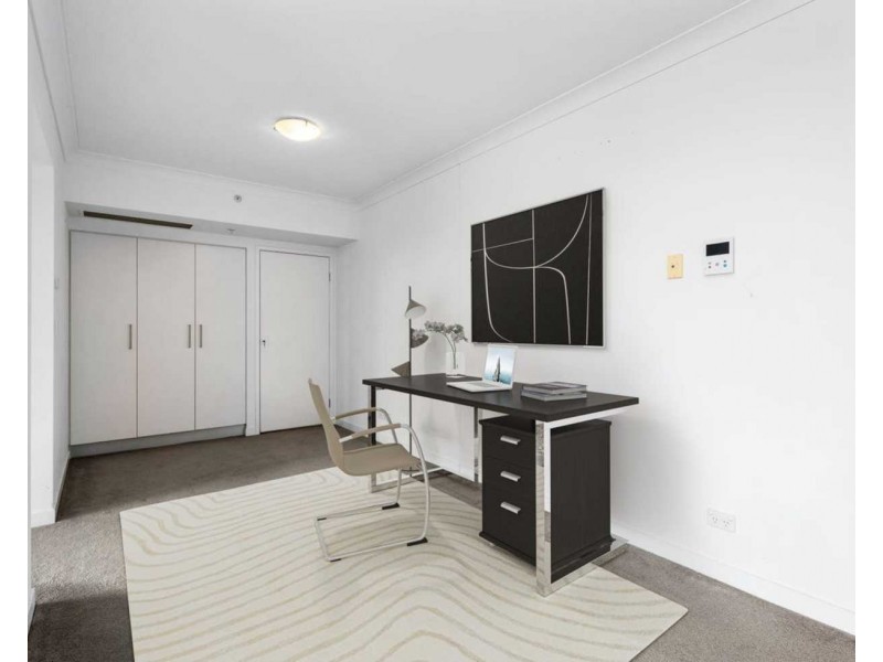32408/9 Lawson Street, Southport QLD 4215