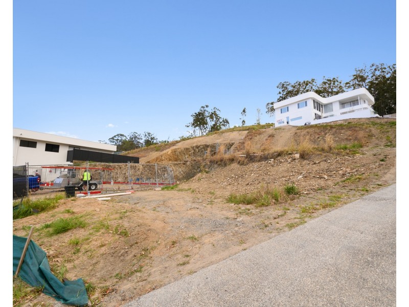 111 Cowell Drive, Burleigh Heads QLD 4220