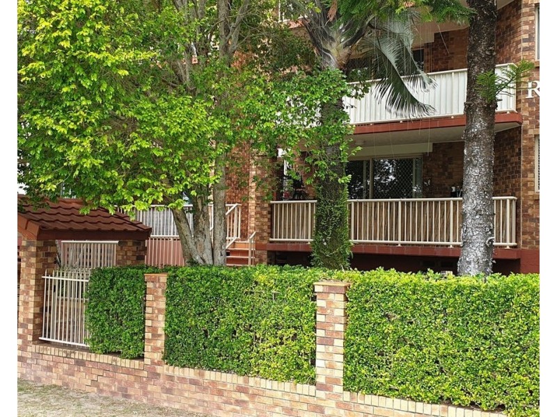 2/28 Sykes Court, Southport QLD 4215