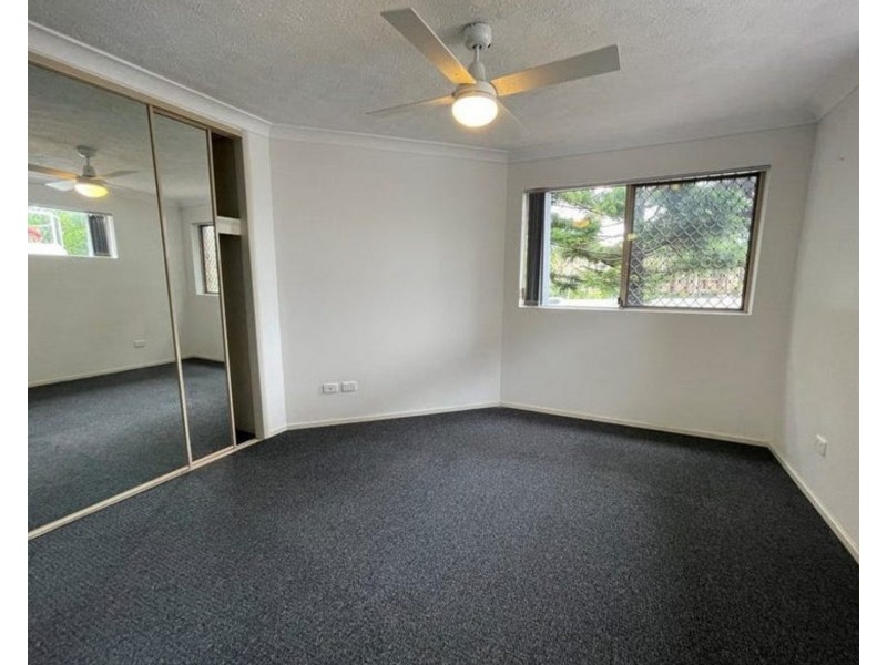 2/28 Sykes Court, Southport QLD 4215