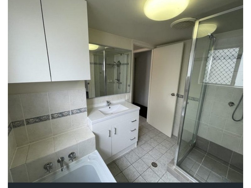 2/28 Sykes Court, Southport QLD 4215